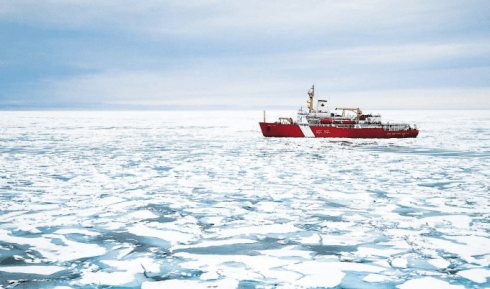 Canadian Coast Guard Ship Louis S. St-Laurent by thelonelyYOTTABYTE on Reddit